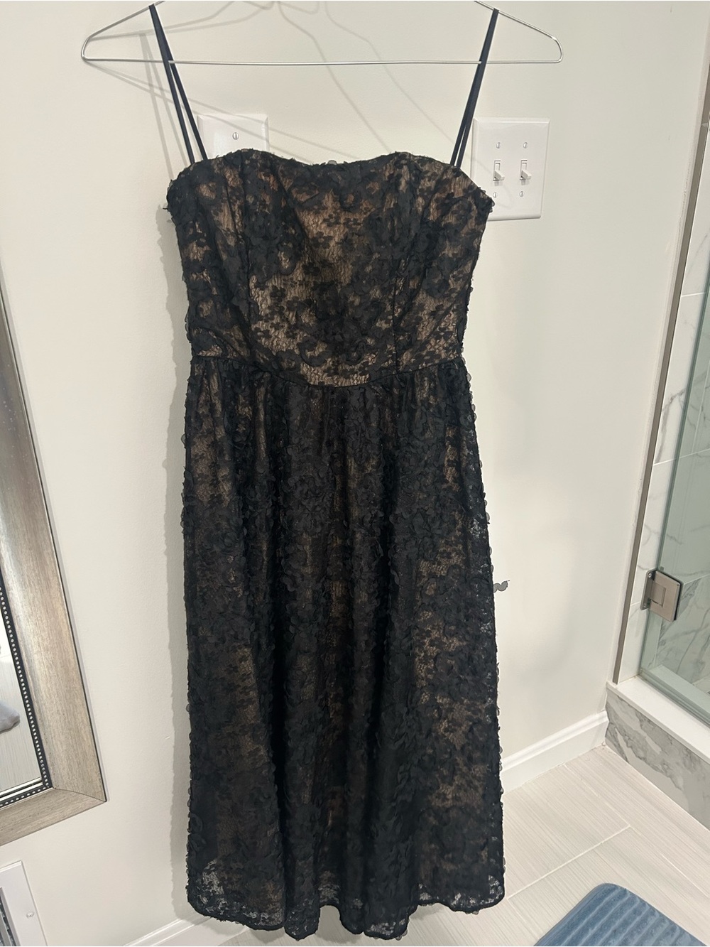 Formal maternity Black Lace Strapless Midi Dress